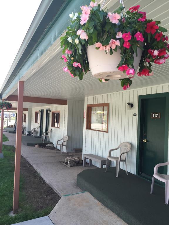 Dakota Cowboy Inn Custer Extérieur photo